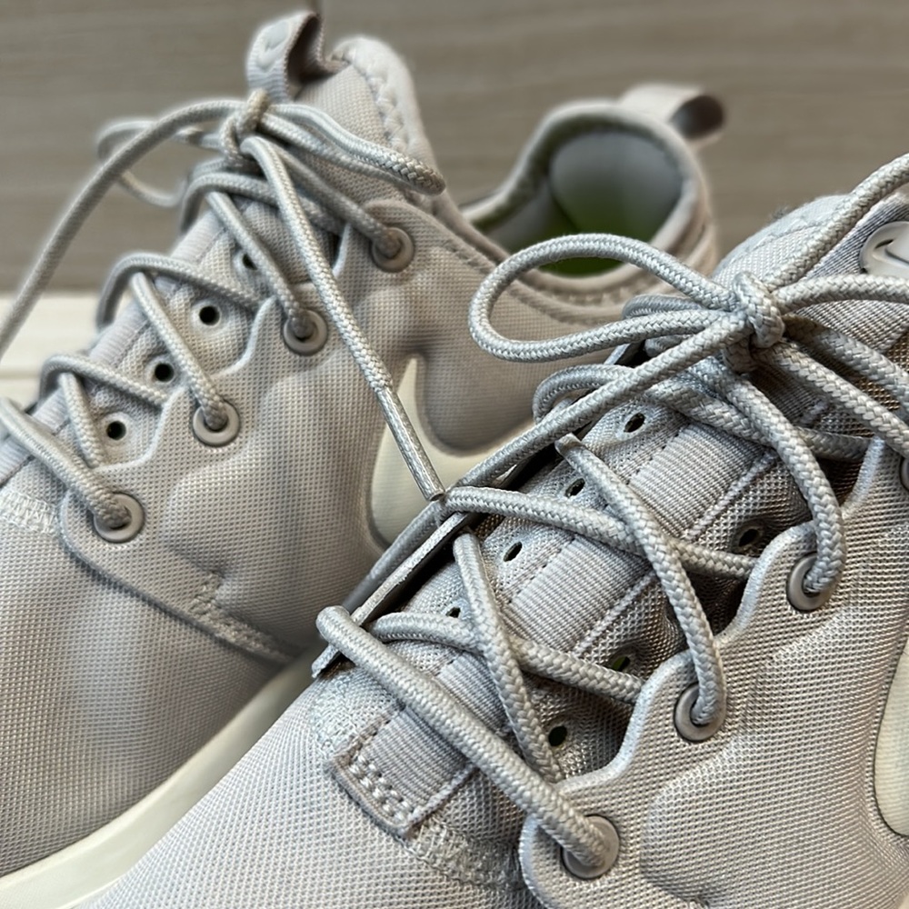 Grey Nikes - Picture 2 of 8